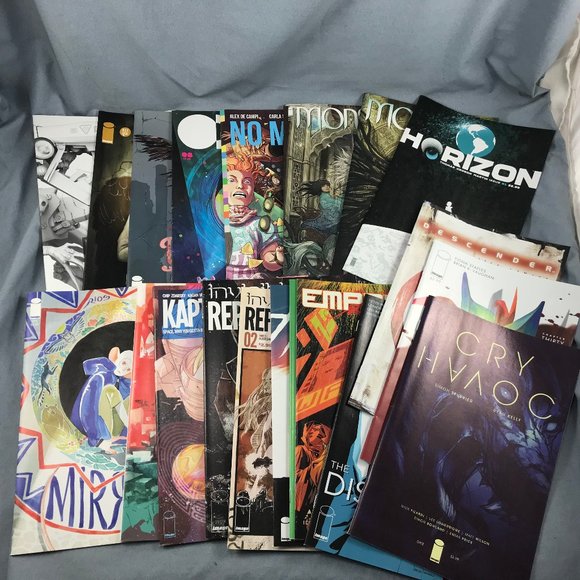 20 NEW Image Comic Books-UNREAD-Mixed Bundle - Picture 1 of 5
